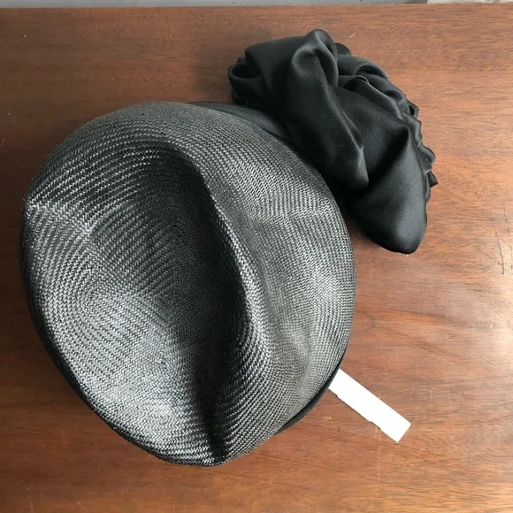 Tia Mazza New York] Vintage 1920’s style Black Sateen Big Flower Corsage hat